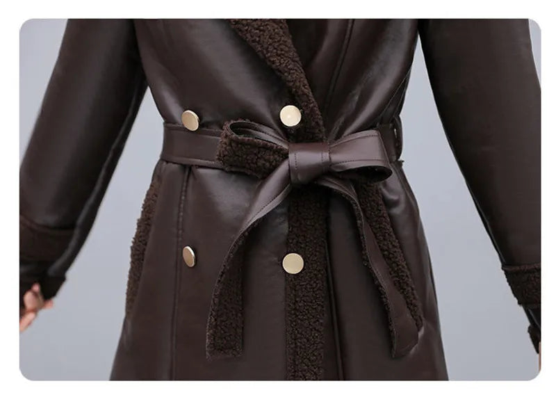 Fourrure et manteau en cuir